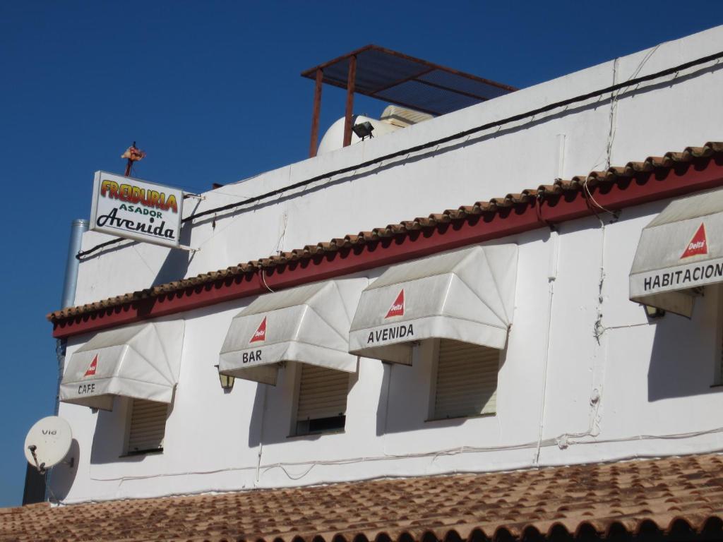 Hostal Avenida Conil De La Frontera Exterior foto